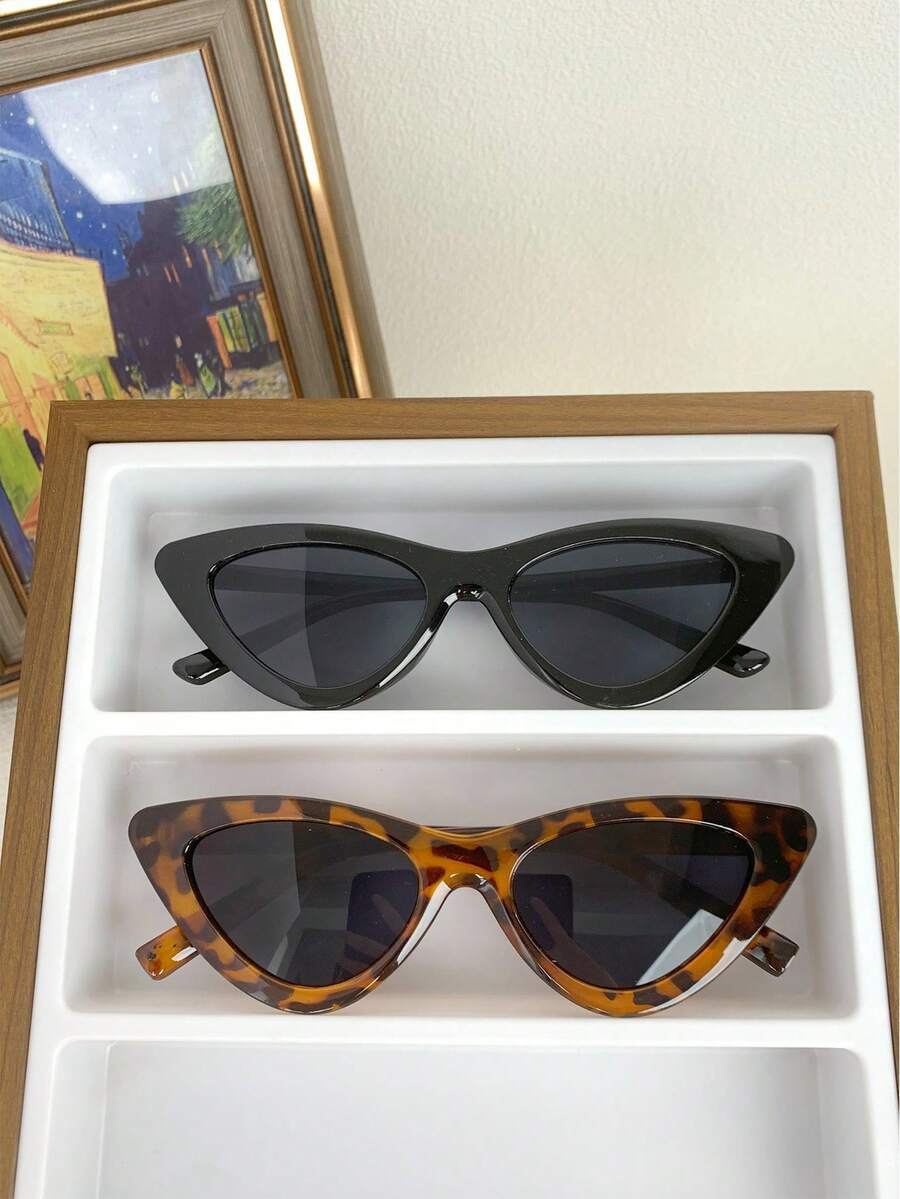 アクセサリー レディース アイアクセサリー 2個 レディースファッション トライアングル キャットアイ メガネ、ミニマリスト セク拍卖