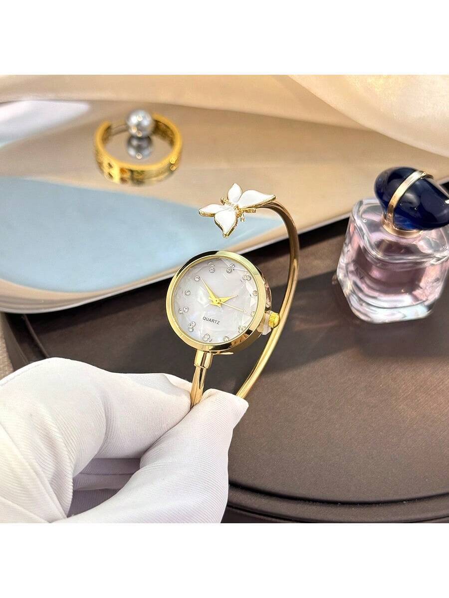 腕時計 レディース クォーツ 1個 女性用繊細なコッパー ブレスレット ウォッチ、バタフライラインストーン合金ケース、ベベルドガラ拍卖
