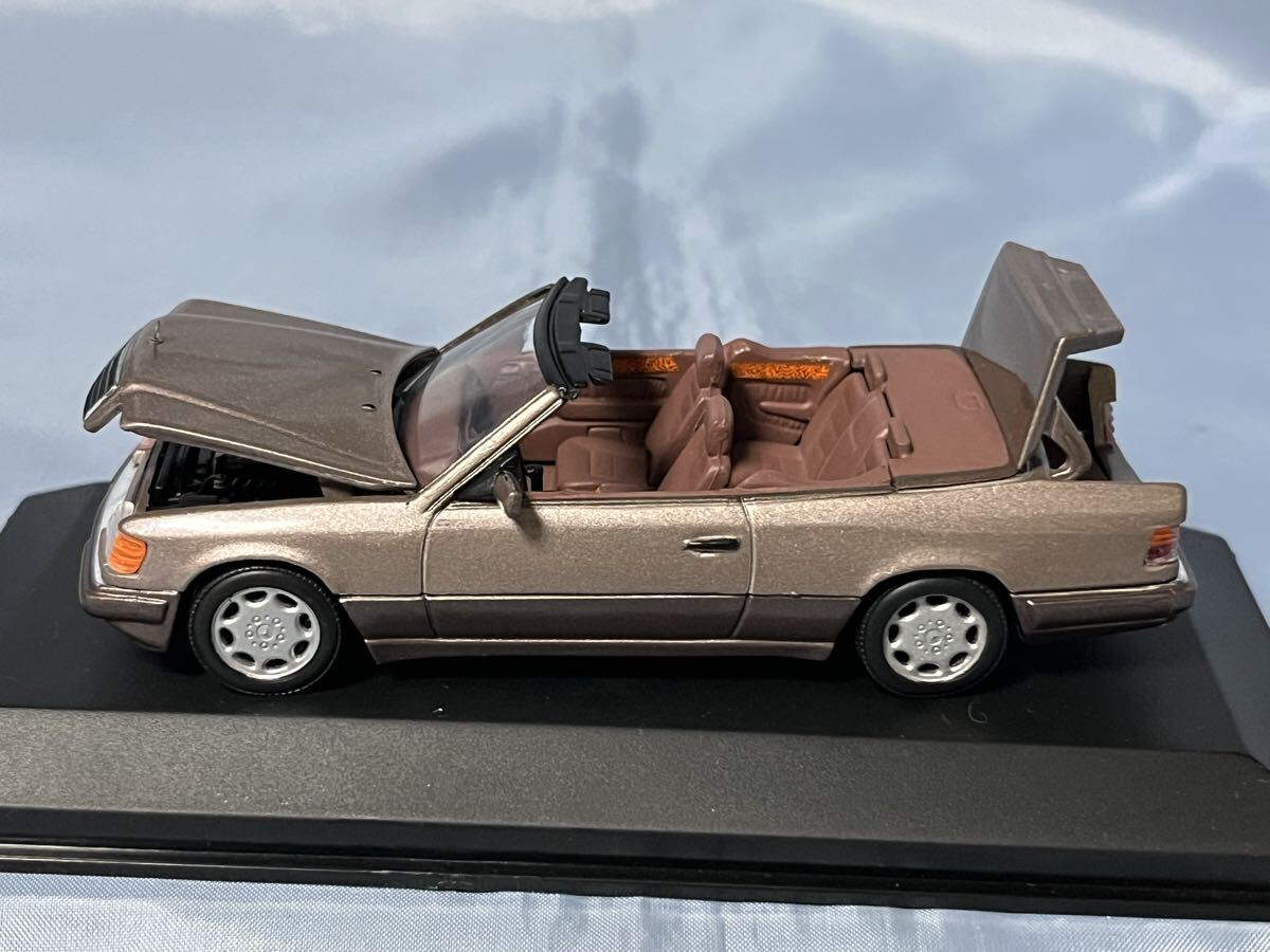 ミニチャンプス製  メルセデス ベンツ Eクラス カブリオレ  1994年 1/43拍卖