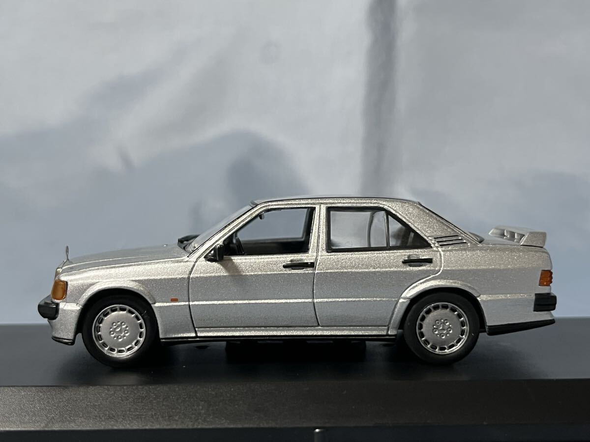 ホワイトボックス  メルセデス ベンツ 190E 2.3 16V 1/43拍卖