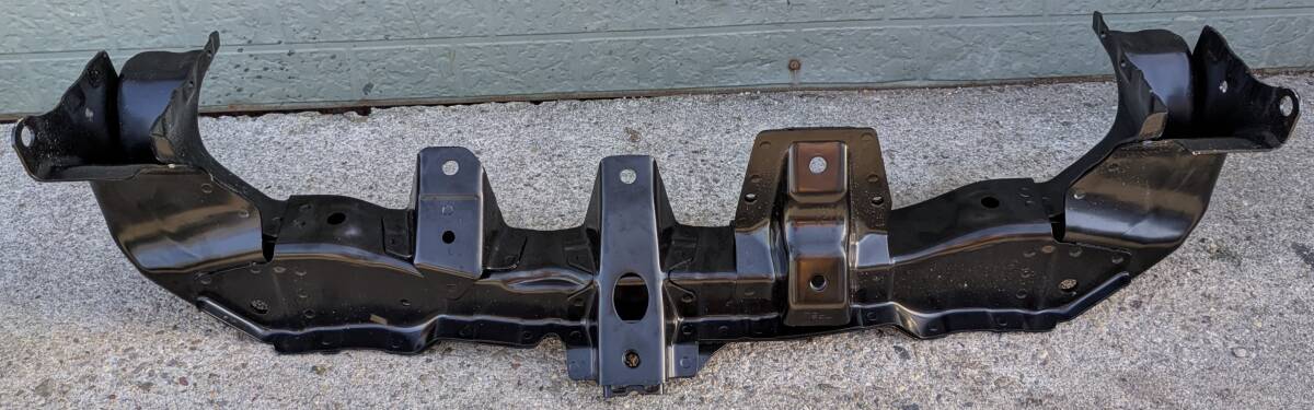 ホンダ アクティトラック 4WD 平成29年 EBD-HA9 フロントサスペンションクロスメンバー *60500-TP8-300ZZ*拍卖