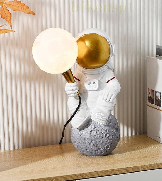 宇宙飛行士 美品 ステンドランプ 電気スタンド テーブルライト 高級照明拍卖