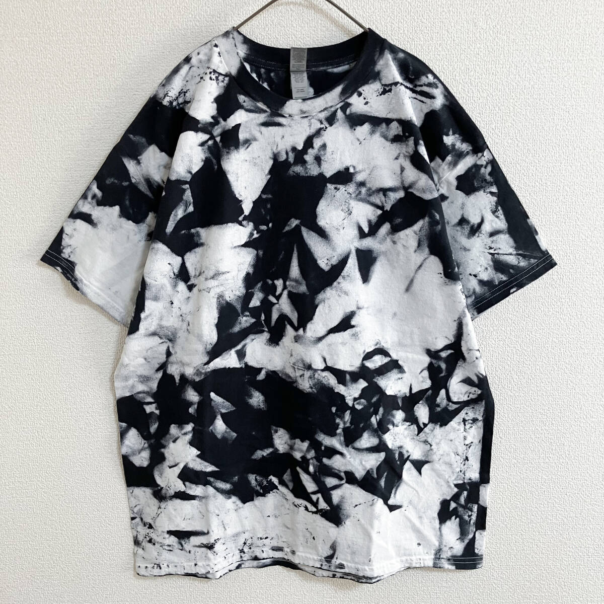 GILDAN タイダイ 半袖TシャツL ブラック ホワイト カットソー 新品 白拍卖