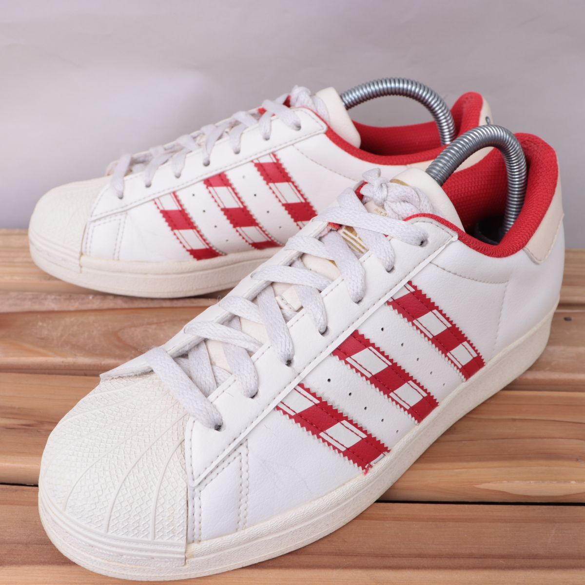 z1608 アディダス スーパースター US7 25.0cm/白 ホワイト アイボリー 赤 レッド adidas SUPERSTAR メンズ ユニセックス スニーカー 中古拍卖