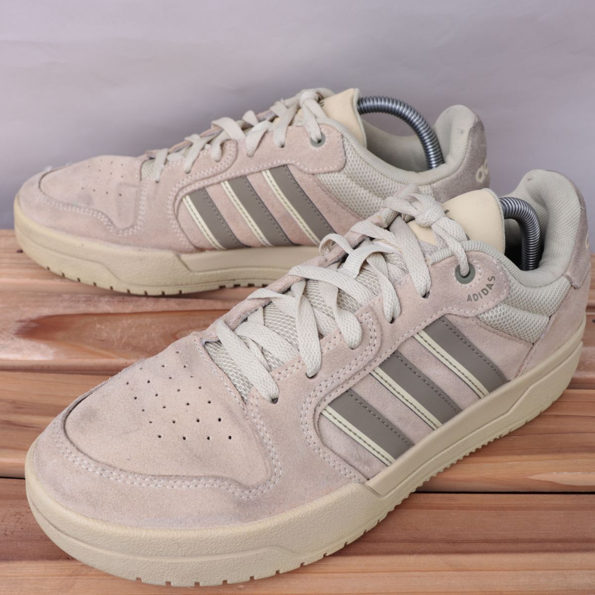 z1567 アディダス ネオ シューズ スケート US8 1/2 26.5cm/ベージュ系 グレー系 adidas Neo Shoes Skate メンズ スニーカー 中古拍卖