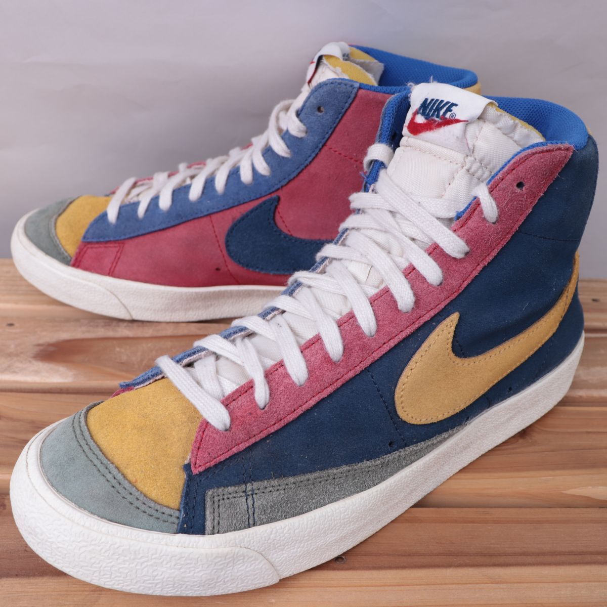 z1644 ナイキ ブレーザー ミッド 77 US9 27.0cm/紺 オリーブ マスタード 赤 NIKE BLAZER MID 77 VINTAGE ブレザー メンズ スニーカー 中古拍卖