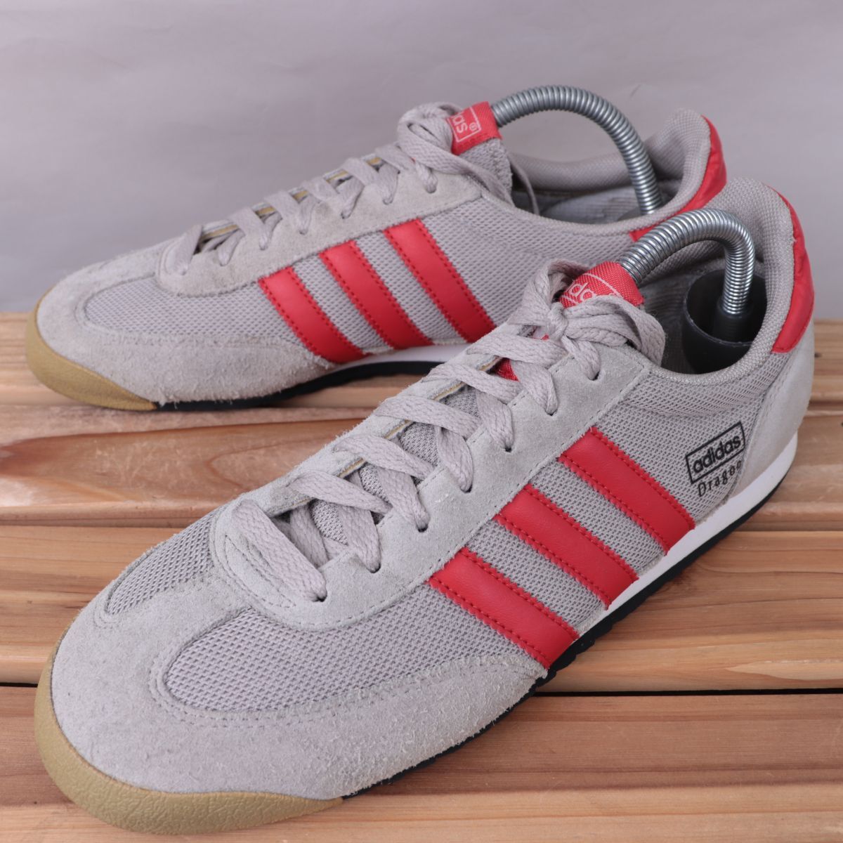 z1534 アディダス ドラゴン US9 27.0cm/灰 グレー 赤 レッド adidas Dragon メンズ スニーカー 中古拍卖