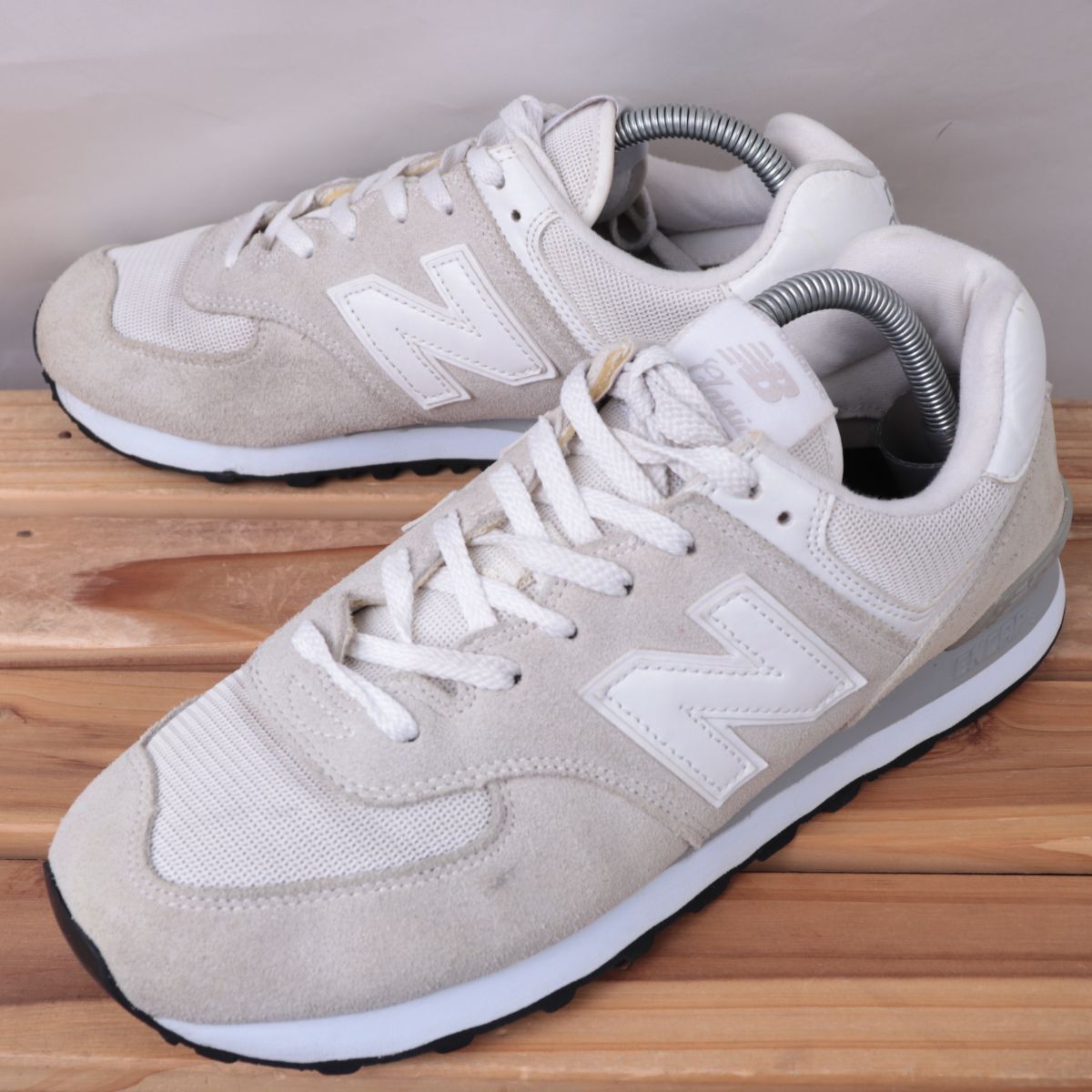 z1715【574】ニューバランス US8.5 26.5cm/ライトグレー 白 newbalance メンズ スニーカー 中古拍卖