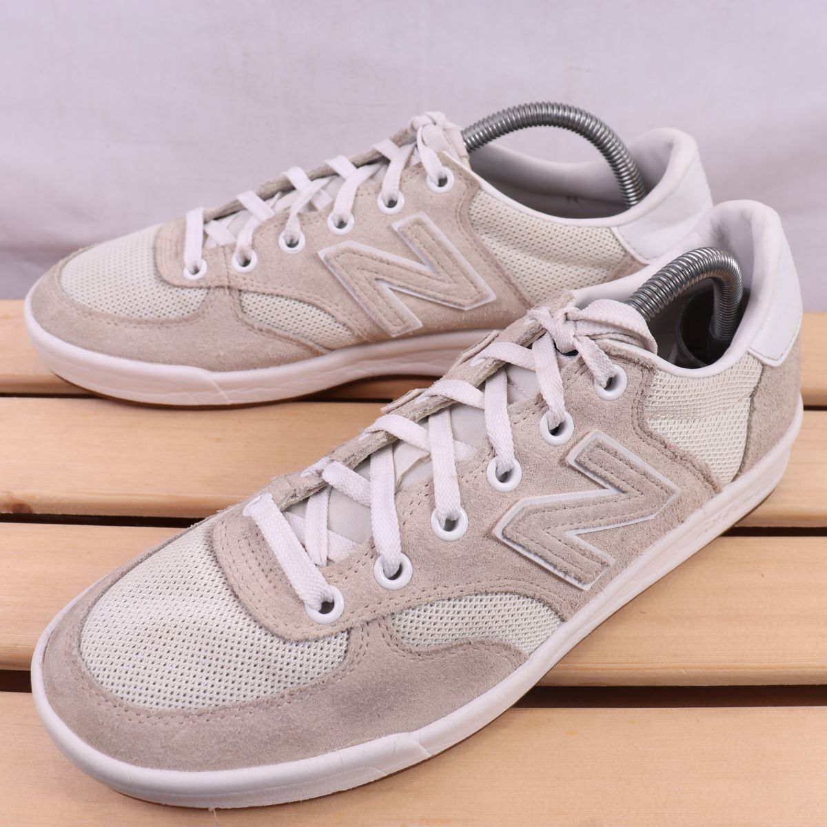 z1662【300】ニューバランス US8.5 26.5cm/白 オフホワイト ライトベージュ newbalance メンズ スニーカー 中古拍卖