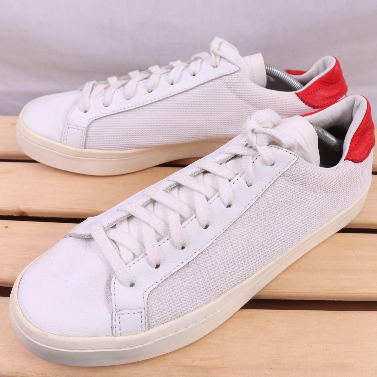 z1908 アディダス コートバンテージ US11 29.0cm/白 ホワイト 赤 レッド 金 adidas CourtVantage メンズ スニーカー 中古拍卖