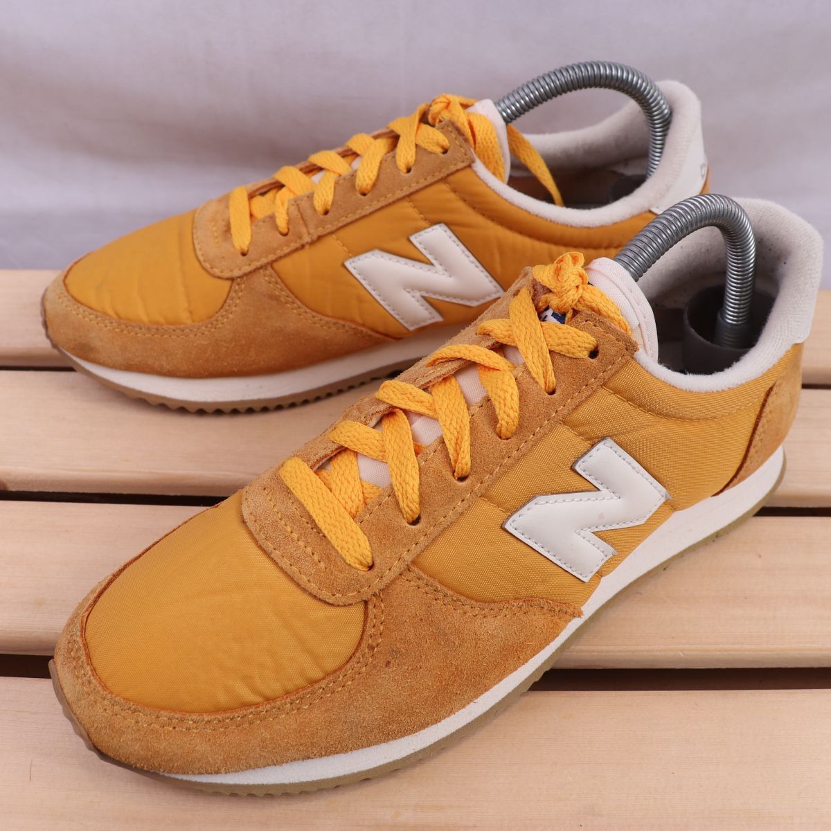 z1914【220】ニューバランス US7 25.0cm/黄色 イエロー 白 ホワイト 紺 ネイビー newbalance メンズ ユニセックス スニーカー 中古拍卖