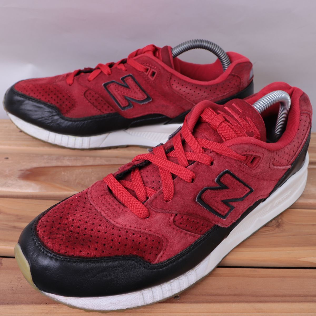 z1989【530】ニューバランス US8 26.0cm/赤 レッド 黒 ブラック newbalance メンズ スニーカー 中古拍卖