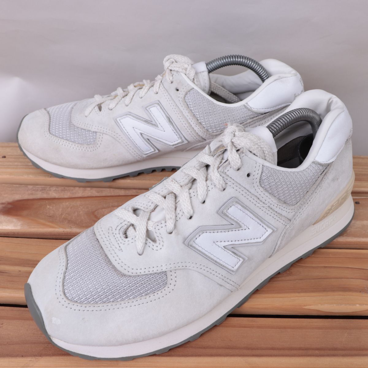 z2012【574】ニューバランス US9 27.0cm/灰 ライトグレー 白 ホワイト newbalance メンズ スニーカー 中古拍卖