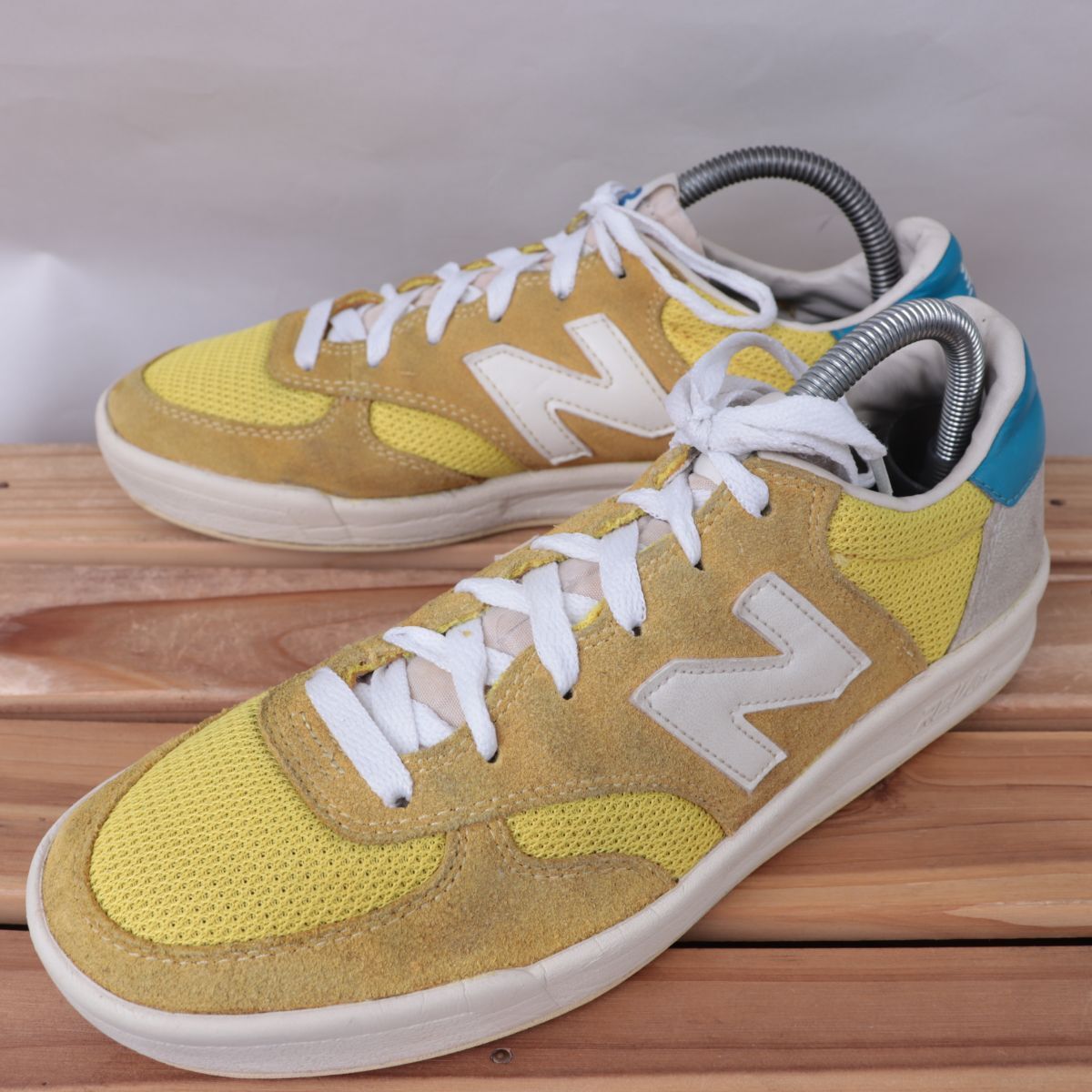 z2020【300】ニューバランス US7.5 25.5cm/黄色 イエロー 水色 ライトブルー 白 ホワイト newbalance メンズ スニーカー 中古拍卖