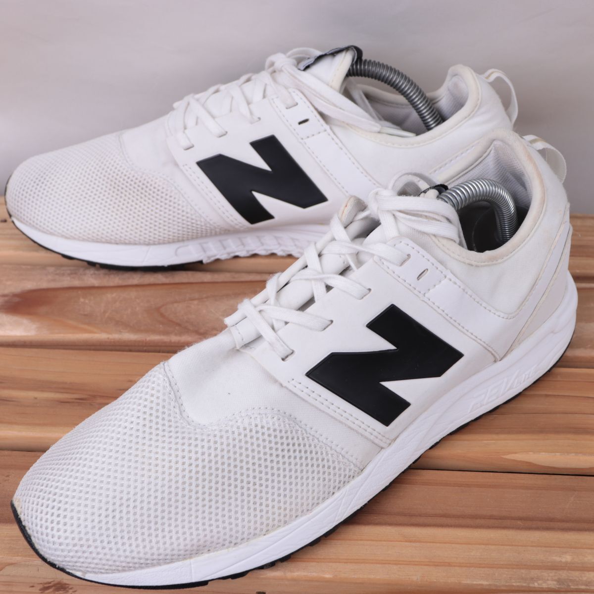 z2133【247】ニューバランス US8.5 26.5cm/白 ホワイト 黒 newbalance メンズ スニーカー 中古拍卖