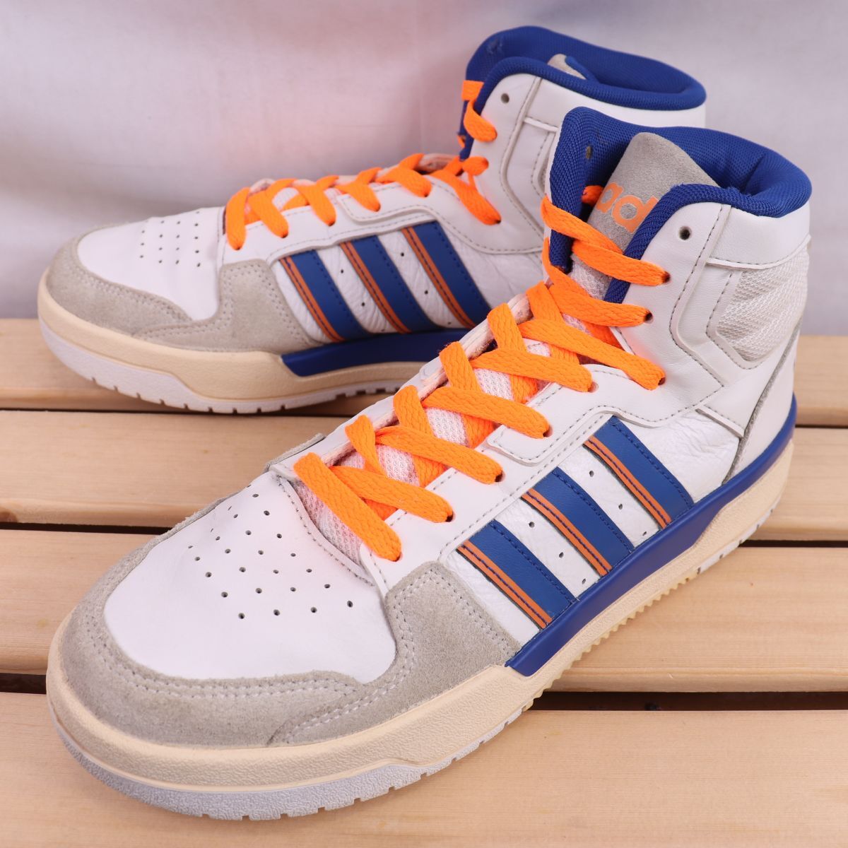 z2216 アディダス エントラップ ミッド US8 1/2 26.5cm/白 ホワイト 青 ブルー オレンジ グレー adidas Entrap Mid メンズ スニーカー 中古拍卖