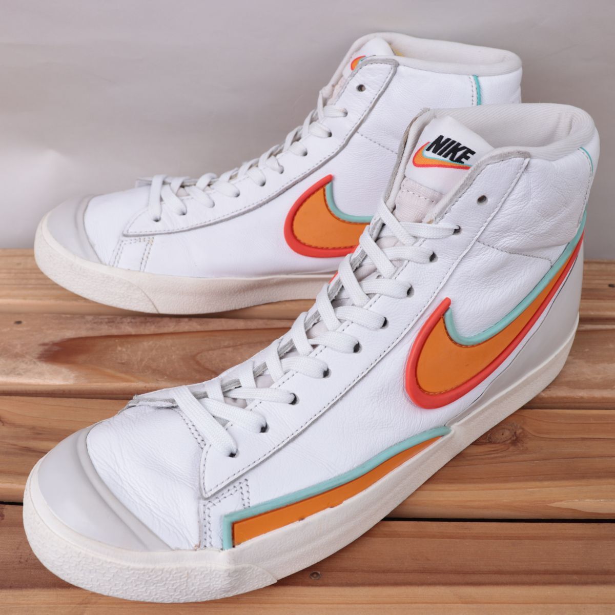 z2239 ナイキ ブレーザー ミッド US9.5 27.5cm/白 ホワイト オレンジ 水色 ミント NIKE BLAZER MID ブレザー メンズ スニーカー 中古拍卖