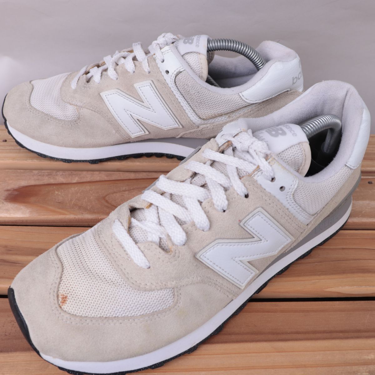 z2280【574】ニューバランス US9.5 27.5cm/ベージュ 白 ホワイト newbalance メンズ スニーカー 中古拍卖