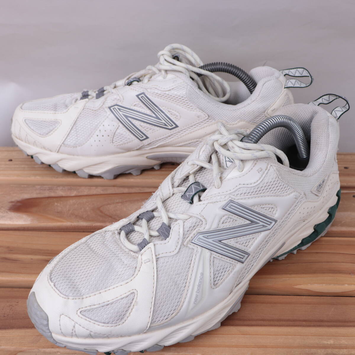 z2308【610】ニューバランス US9 27.0cm/白 ホワイト グレー グリーン newbalance メンズ スニーカー 中古拍卖