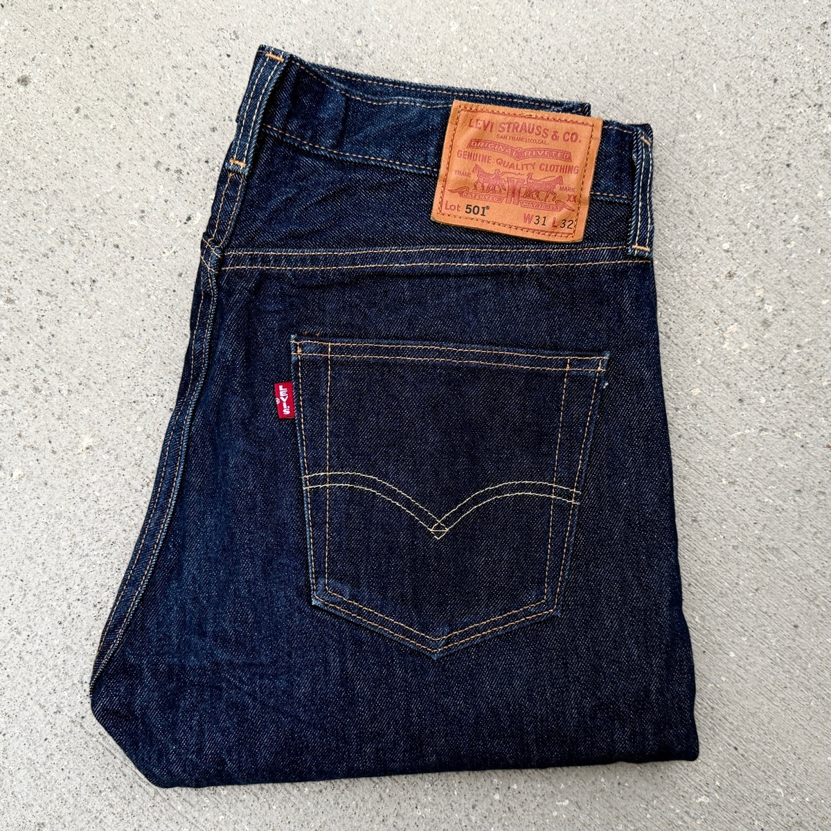 BIG E 米国製 “PREMIUM” LEVI’S 501 00501-2546 W31 L32 赤耳 リジッド セルビッジ アメリカUSA製 005012546 セルビッチ BIGE ビッグE拍卖