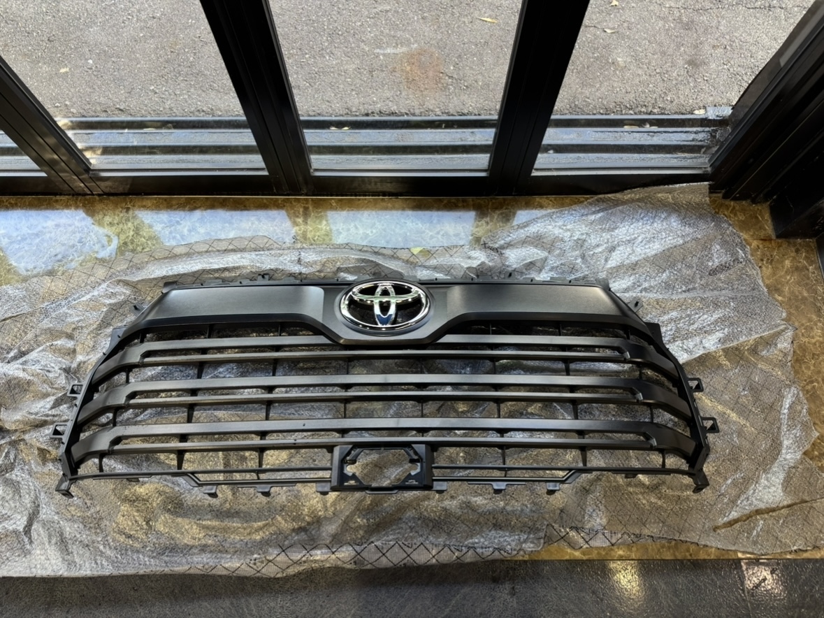 2022年〜2026年モデル USトヨタ タンドラSR5 純正フロントグリル拍卖