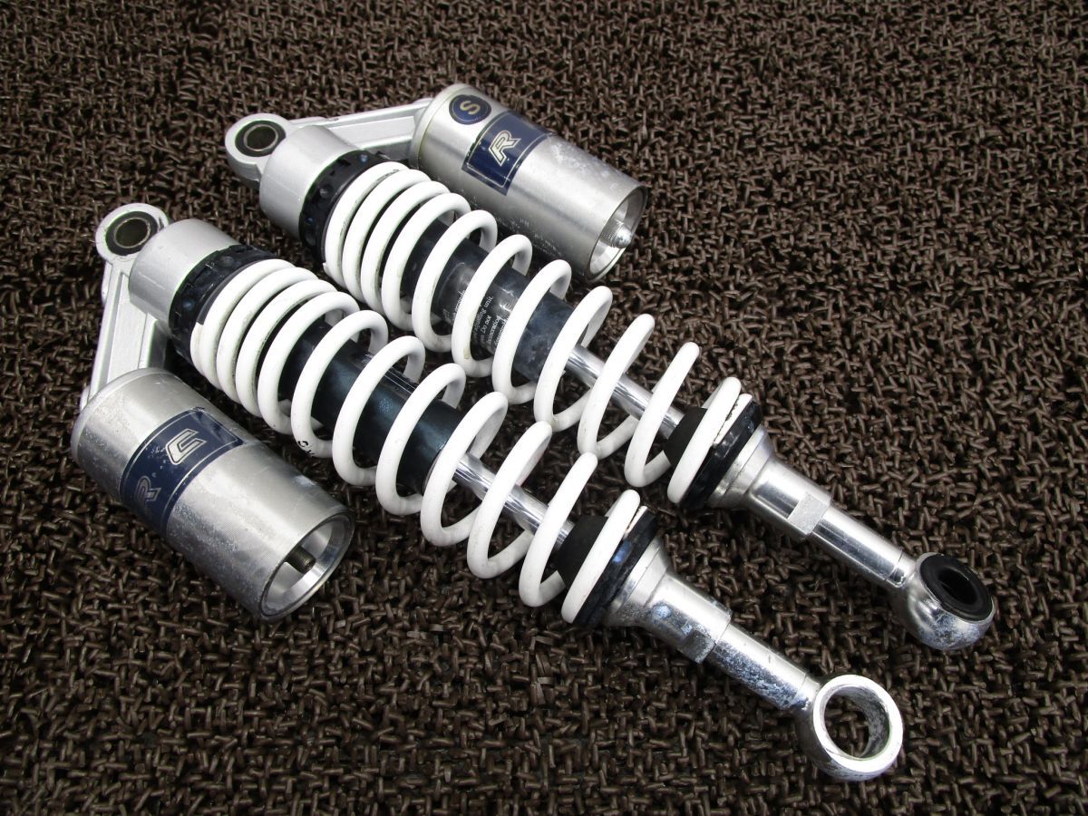 GN125 RC リアサスペンション ▲A5919! リアショック LC6PCJG スズキ 【 157FMI-3 】 キャブ車 動画有拍卖