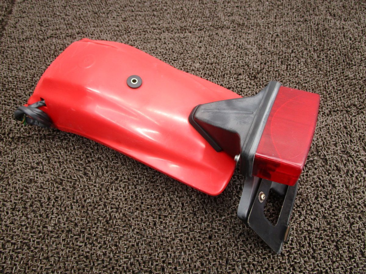 XL200R リアフェンダー テールランプ □A6081!MD06 ホンダ 【 MD06E 】 キャブ車拍卖