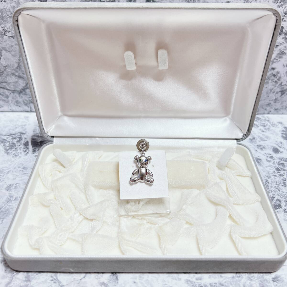 ブローチ silver シルバー ブルーストーン 熊 ビジュー ヴィンテージ アンティーク EL-1398拍卖