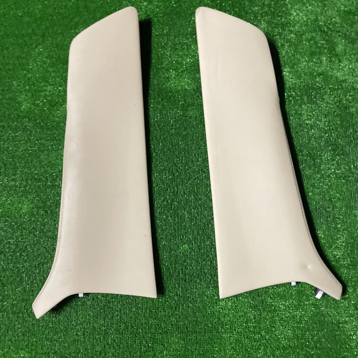 トヨタ レクサス LS600 LS460 純正USF40 USF41 UVF45 UVF46 フロントコンソールサイドパネル左右セット拍卖