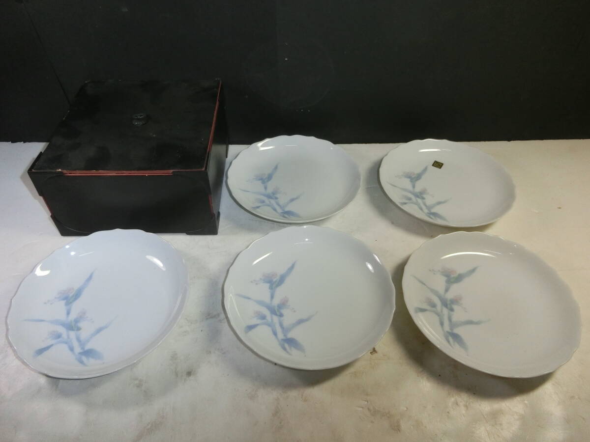 ★未使用 有田焼 光峰 露草柄 中皿 4枚 セット 特選 光峰作 和皿 食器 丸皿 花柄 花 ゆらぎ 染付 小皿拍卖