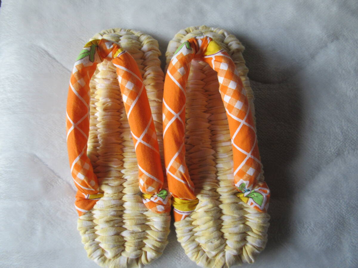 手作り 布草履 布ぞうり 黄色のギンガムチェック地 オレンジ果物柄の鼻緒 20.5cm拍卖