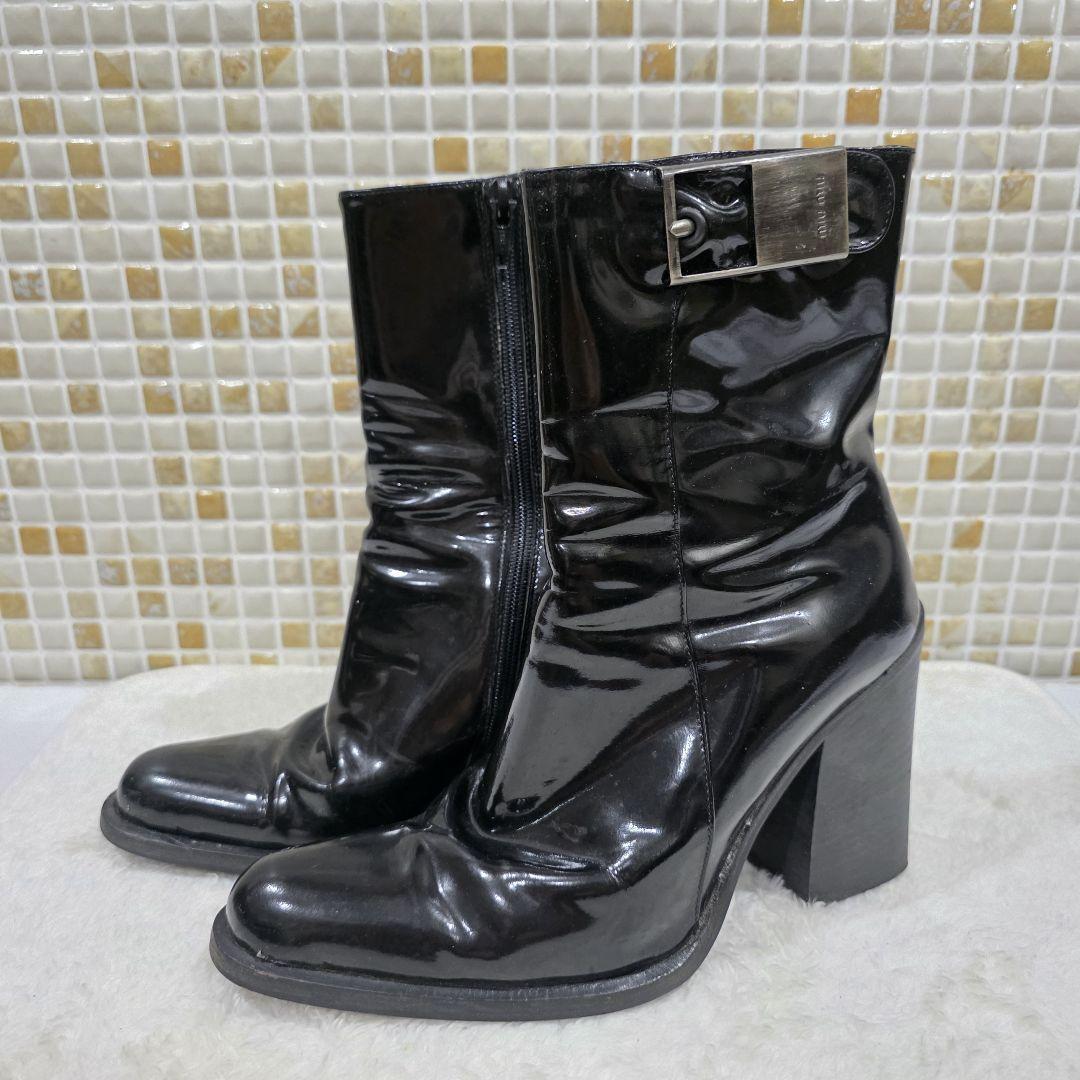 miumiu ミュウミュウ エナメル ショートブーツ ブラック 黒 太ヒール チャンキーヒール プレート 35拍卖