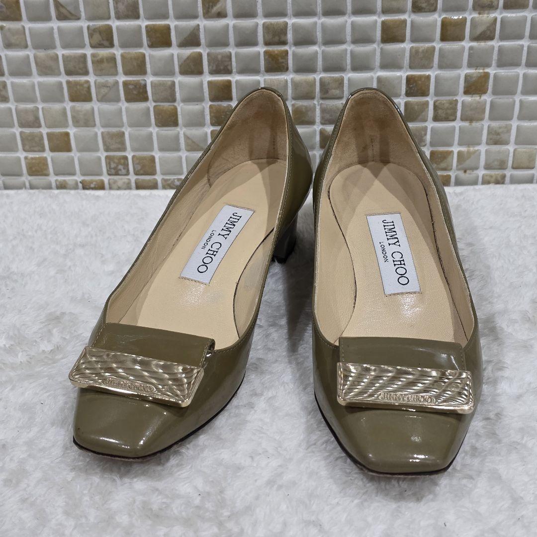 JIMMY CHOO ジミーチュウ エナメル パンプス バックル付き カーキ拍卖