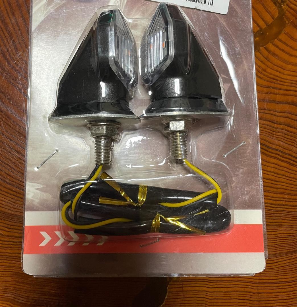 ★'バイク オートバイ ターンシグナル 12V ウインカー 方向指示器 1LED拍卖