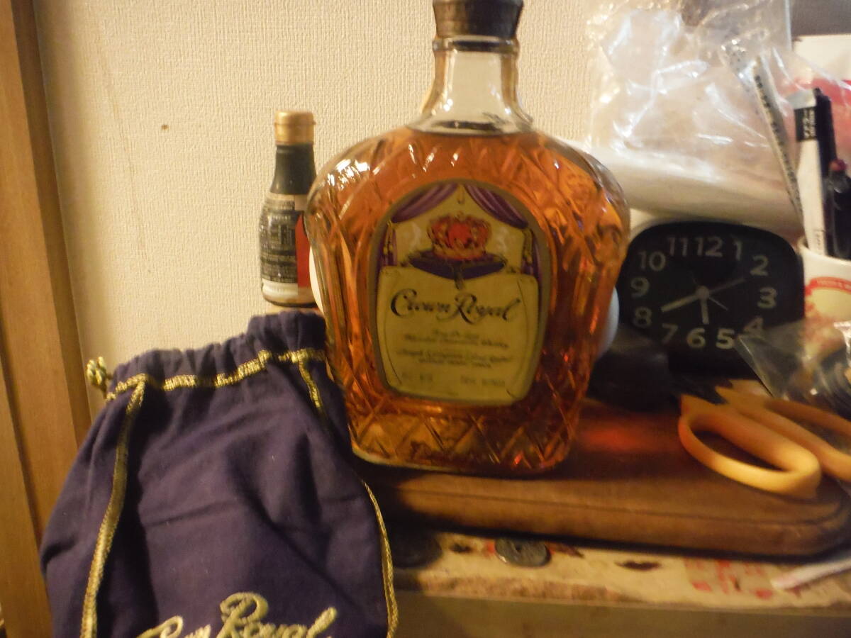 古酒 1982年シール 未開栓 CrownRoyal【クラウン ローヤル】 750ml 40% 拍卖