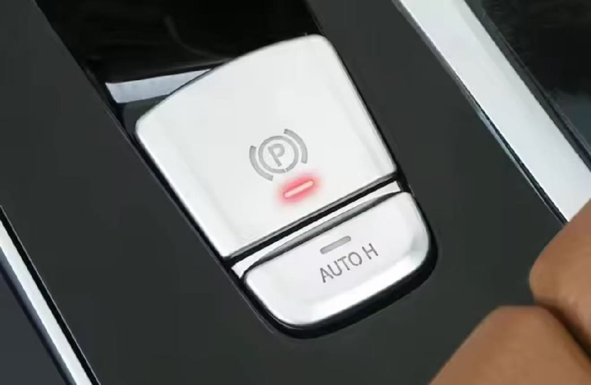 高品格♪ サテンシルバー パーキング スイッチ カバー BMW G31 523d 523i 530i 530e 540i M550i xDrive Mスポーツ 5シリーズ ツーリング拍卖