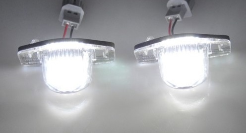カプラーオン♪ 激白光 ! 交換式! LED ナンバー灯 ライセンス ランプ フィットアリア GD6 GD7 GD8 GD9 1.3A 1.5C 1.5A 1.5W拍卖