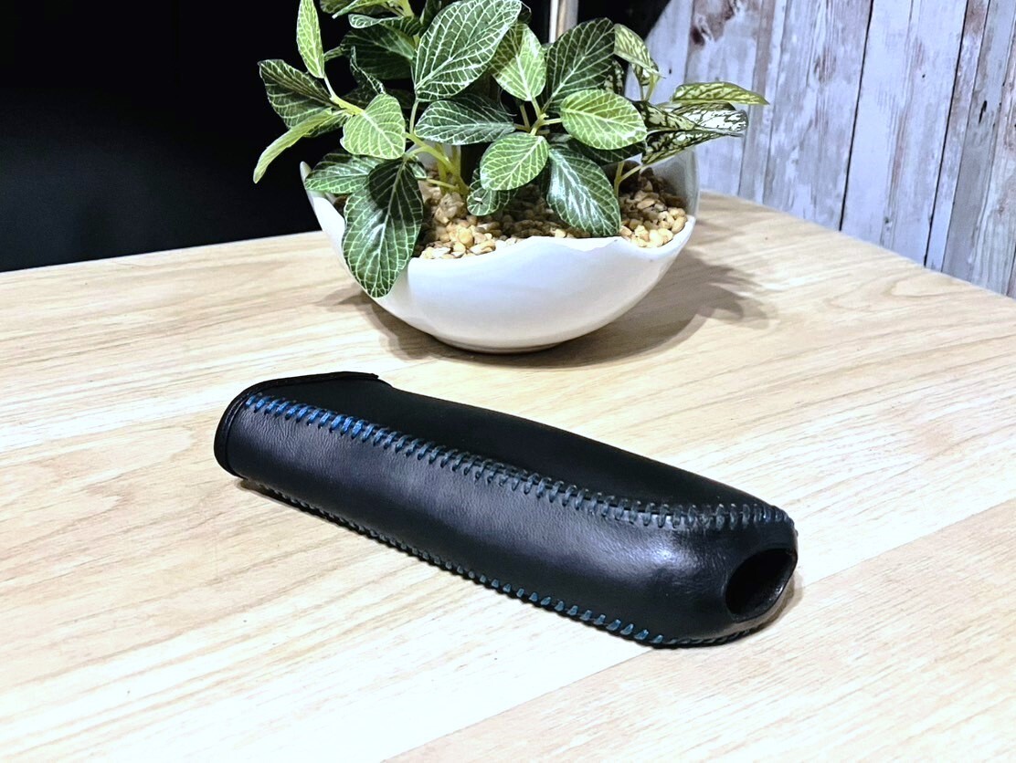 デミオ DJ5FS サイドブレーキカバー 青ステッチ ブラックレザー拍卖