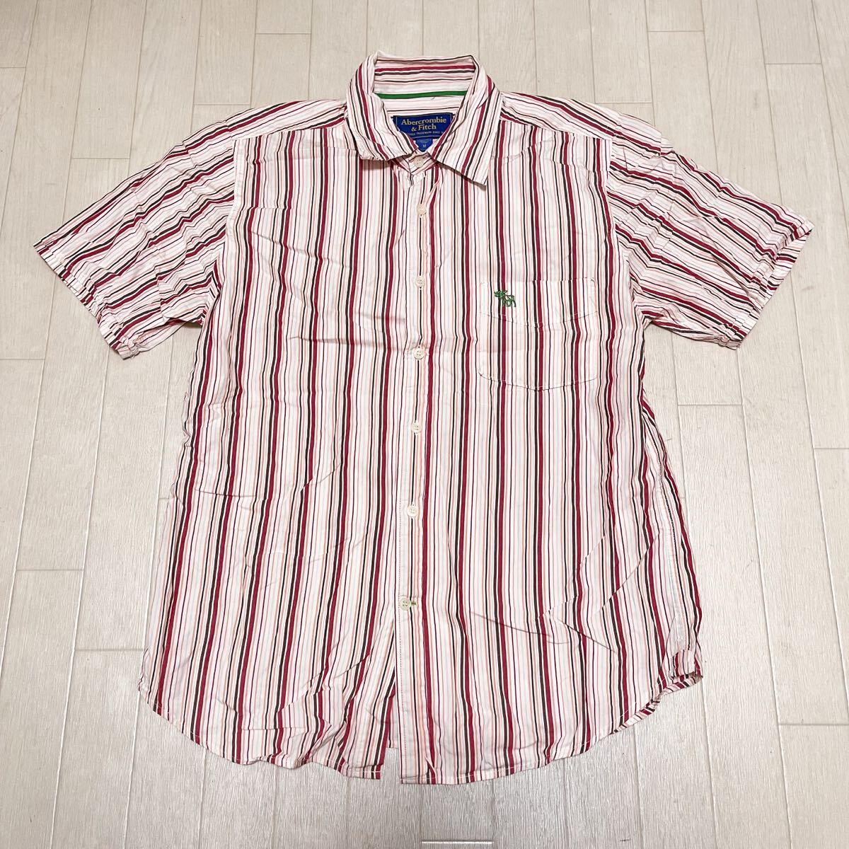 和847★ Abercrombie&Fitch アバクロンビー&フィッチ 半袖 ボタンシャツ ストライプ 胸ポケット M ホワイト ピンク レッド メンズ拍卖