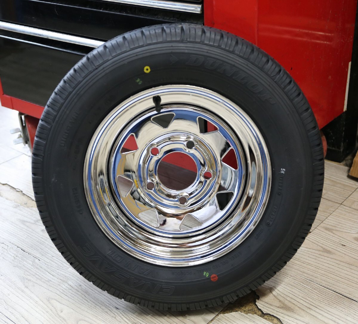 【訳有特価】NE社 12インチ VAN01タイヤ&アルミクローム鉄ホイール 1本 5穴 PCD 114.3 リム ダンロップ エナセーブ 145R12 6PR拍卖