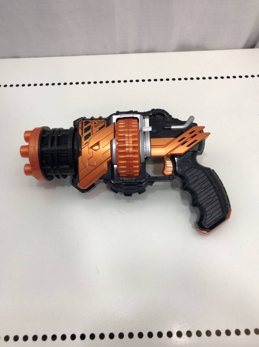 動作未確認 BANDAI 仮面ライダービルド 百発連射 DXホークガトリンガー おもちゃ バンダイ H15拍卖