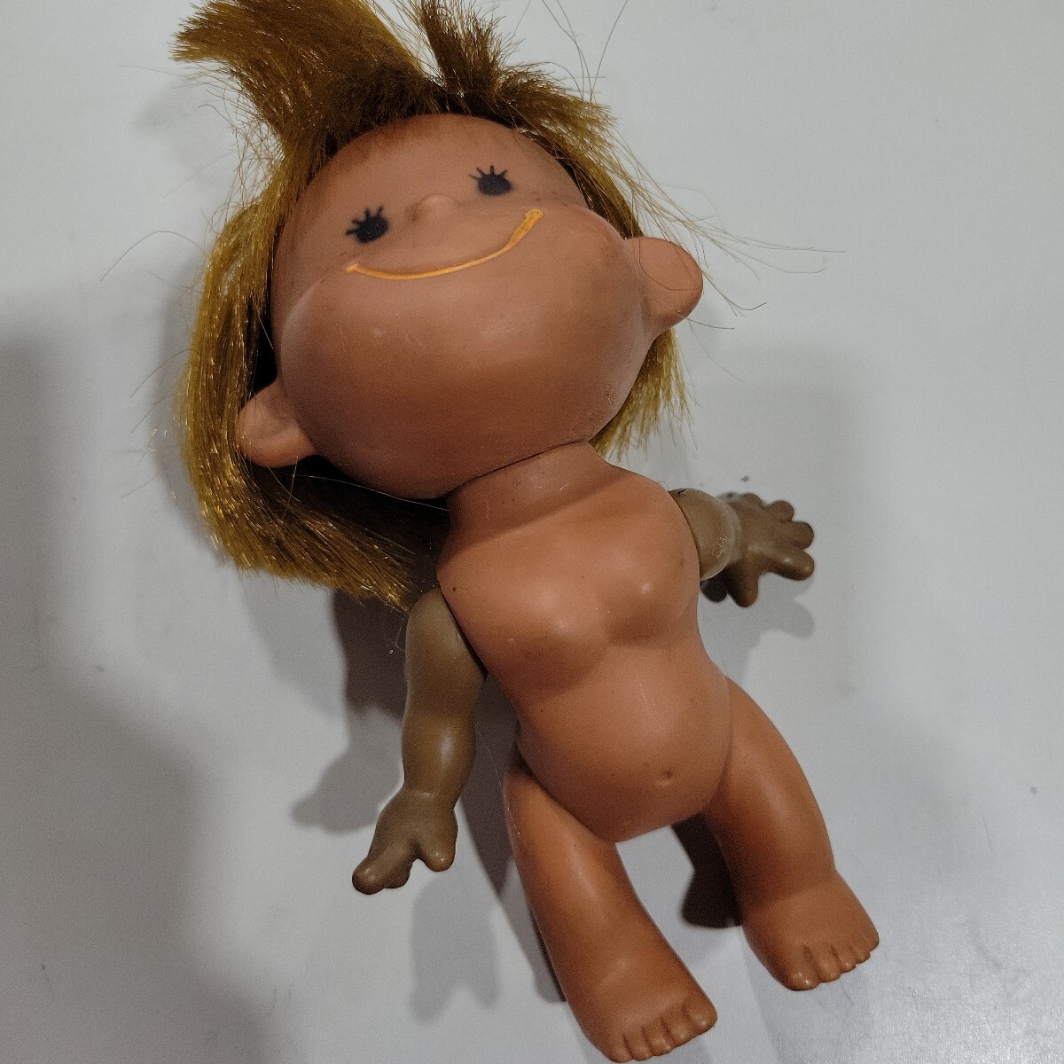 №9107 当時物 昭和レトロ ソフビ 亜土ちゃん人形? 両腕付け替えられているかも?拍卖