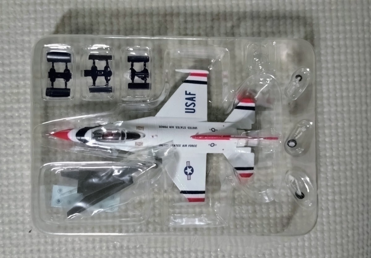 追跡付送料180円~ 1/144 F-16C ファイティングファルコン アメリカ空軍 サンダーバーズ アクロチームコレクション エフトイズ拍卖