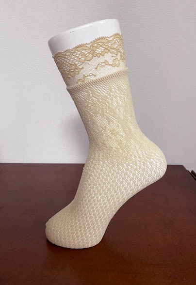 未使用・新品 半額で レディス ストレッチレース アイボリーベージュ ソックス カカト無 パンツに プレゼントにもelleveryzozo ジャーナル拍卖