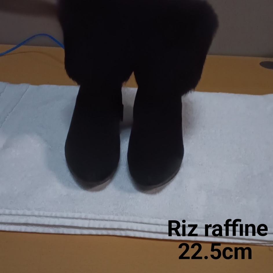 300円スタート Riz raffine ファー付き ウエッジブーツ 22.5cm拍卖