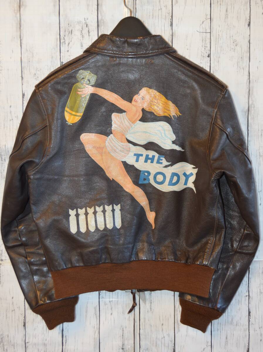 ★希少個体 マッコイ A-2 マックィーン 大脱走 + 戦う翼 HILTS & THE BODY ピンナップガール バックペイント 36 リブ完璧 リアルマッコイ 拍卖