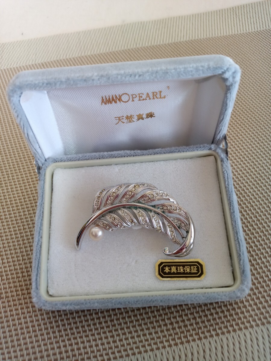 13201 ★★ ブローチ リーフモチーフ シ拍卖