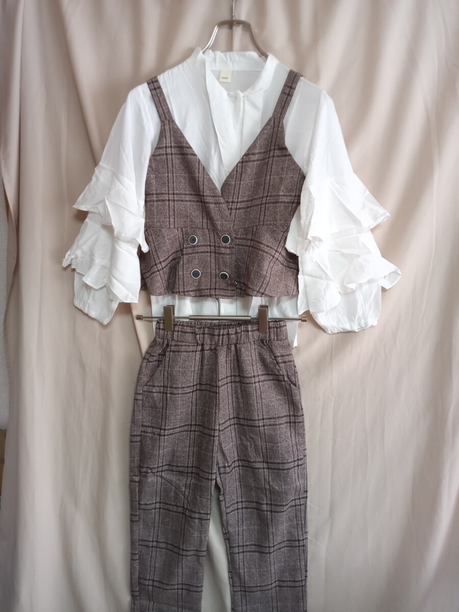 12865 ★★ しあわせ倉庫 ブラウン・ベスト・パンツ セット サイズ140 新品拍卖