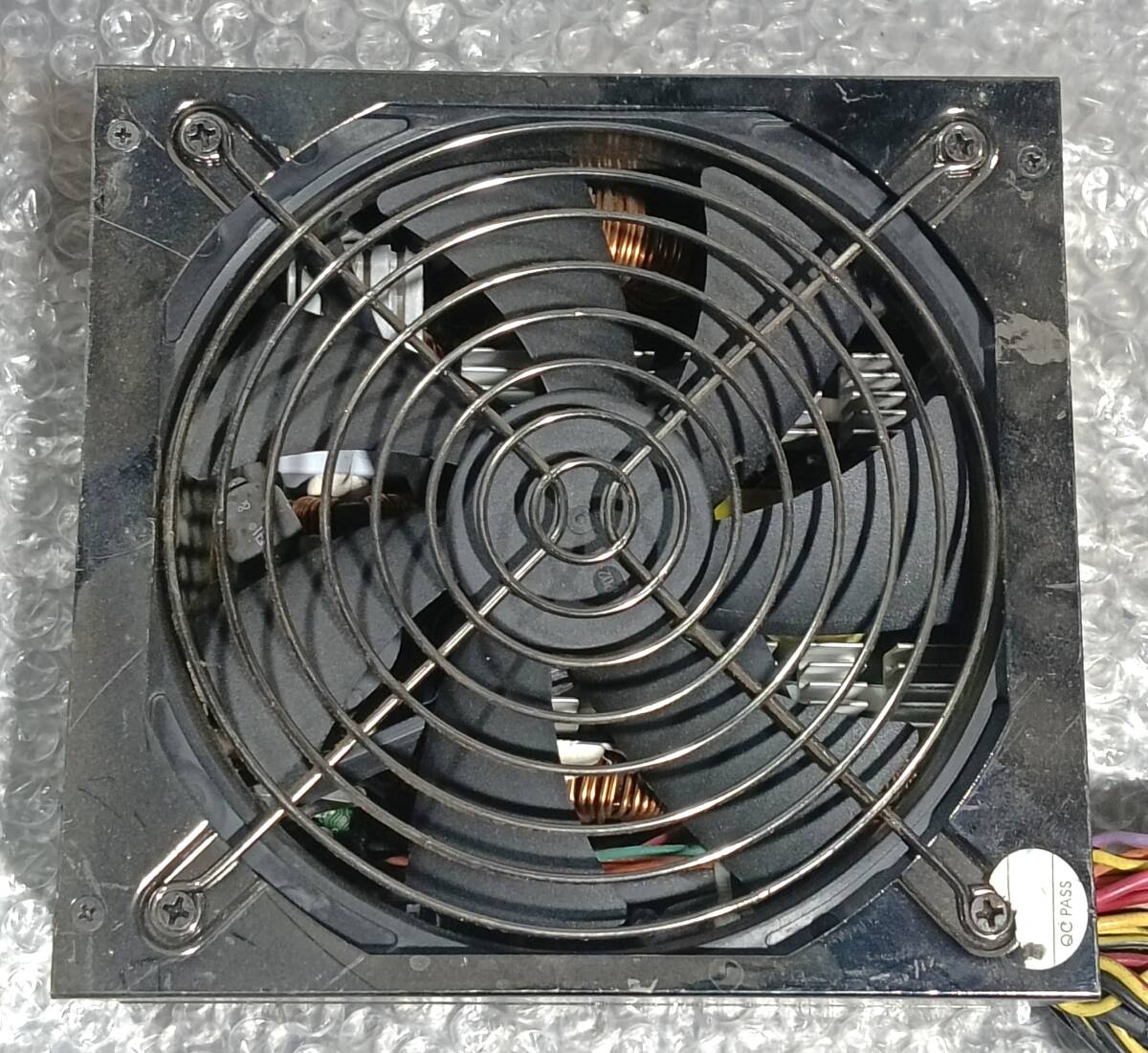 【中古パーツ】Huntey Jumper 600B 600W 電源ユニット 電源BOX 80PLUS BRONZE ■DY4092拍卖