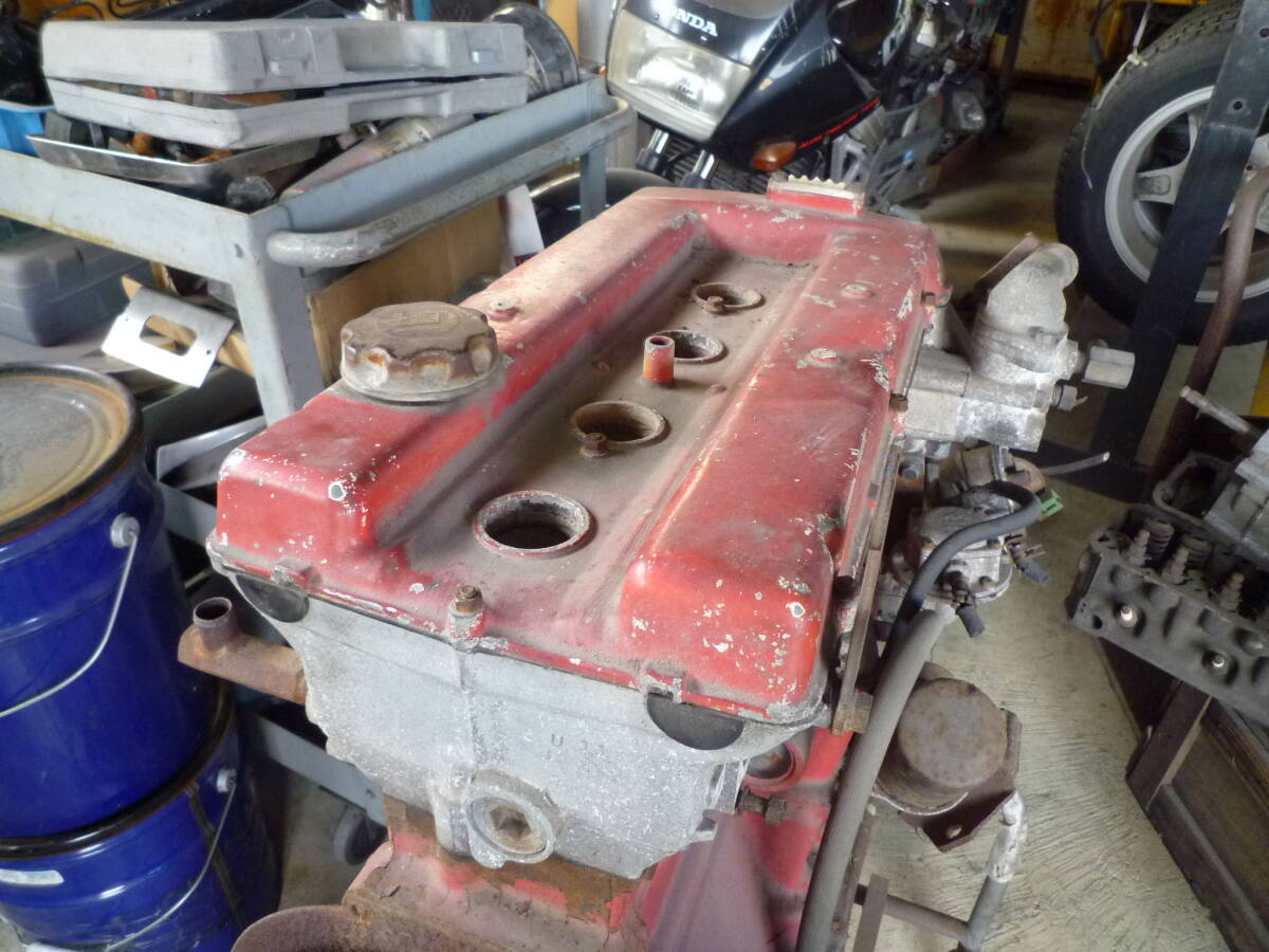 18R GEU   ヘッドカバー  旧車拍卖